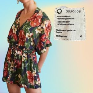 FOR DAYS short sleeve The Utility Romper in Blue Hawaiian Floral Sz XL